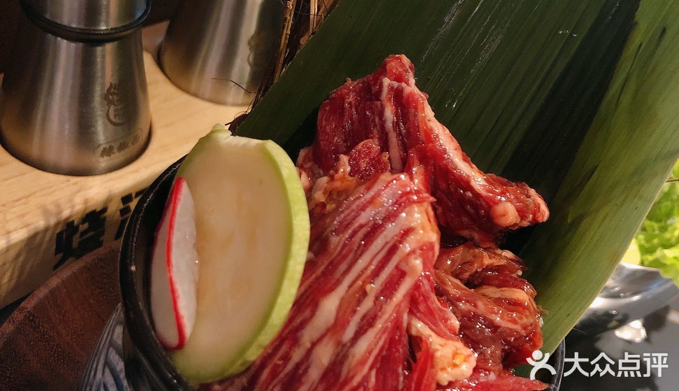 终于吃上晓明哥的烤肉啦[调皮]