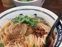 -黑白电视长沙小吃(美林M·LIVE天地东座店)