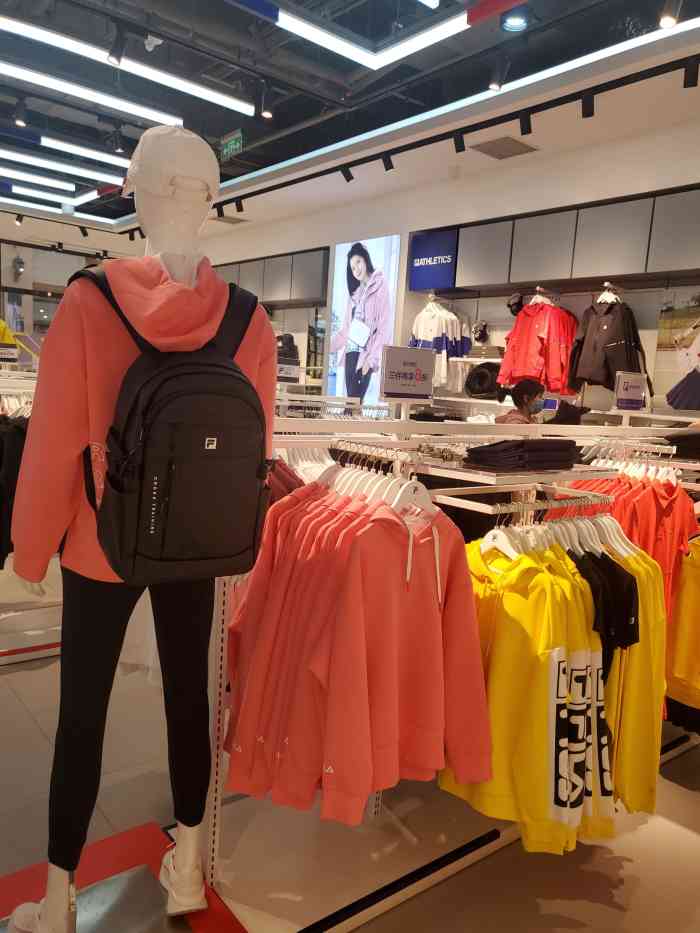 filaoutlet(赛特奥莱店)-"自从穿了斐乐鞋子,运动鞋就不想穿别的牌子.