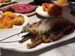 -雍容荟帝王蟹活龙虾展台自助(IFS黑金店)