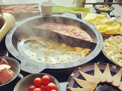 -三个四川人火锅(华联商厦店)