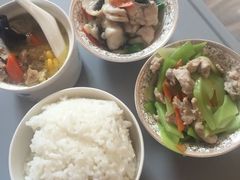 -天鹅到家·保姆月嫂育儿嫂(天河店)