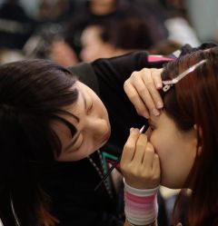 -小乐化妆美甲半永久培训学校