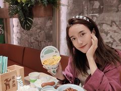 -老乡鸡(上海白玉兰广场店)