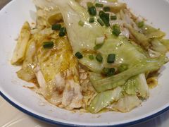 -老街烧烤大排档·地道湖北菜·龙虾馆(汉口火车站店)