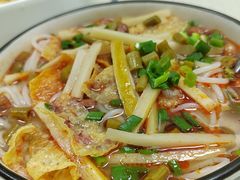 -忆螺巷螺蛳粉(步行街小巷店)