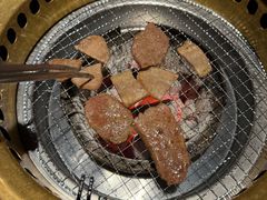-山川小町·极番烧肉(新地假日广场店)