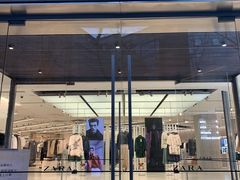 -ZARA(大上海时代广场店)