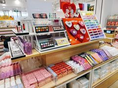 -名创优品(万达广场河东店)