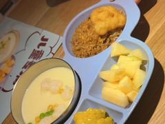 -蜜桃餐厅·伴山(绿宝广场店)