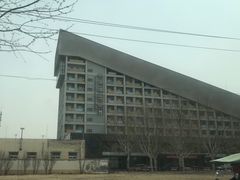 -乔波室内滑雪场