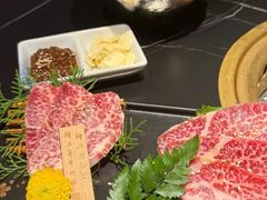 -山川小町·极番烧肉(新地假日广场店)