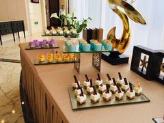 -无锡鼎尚皇冠酒店