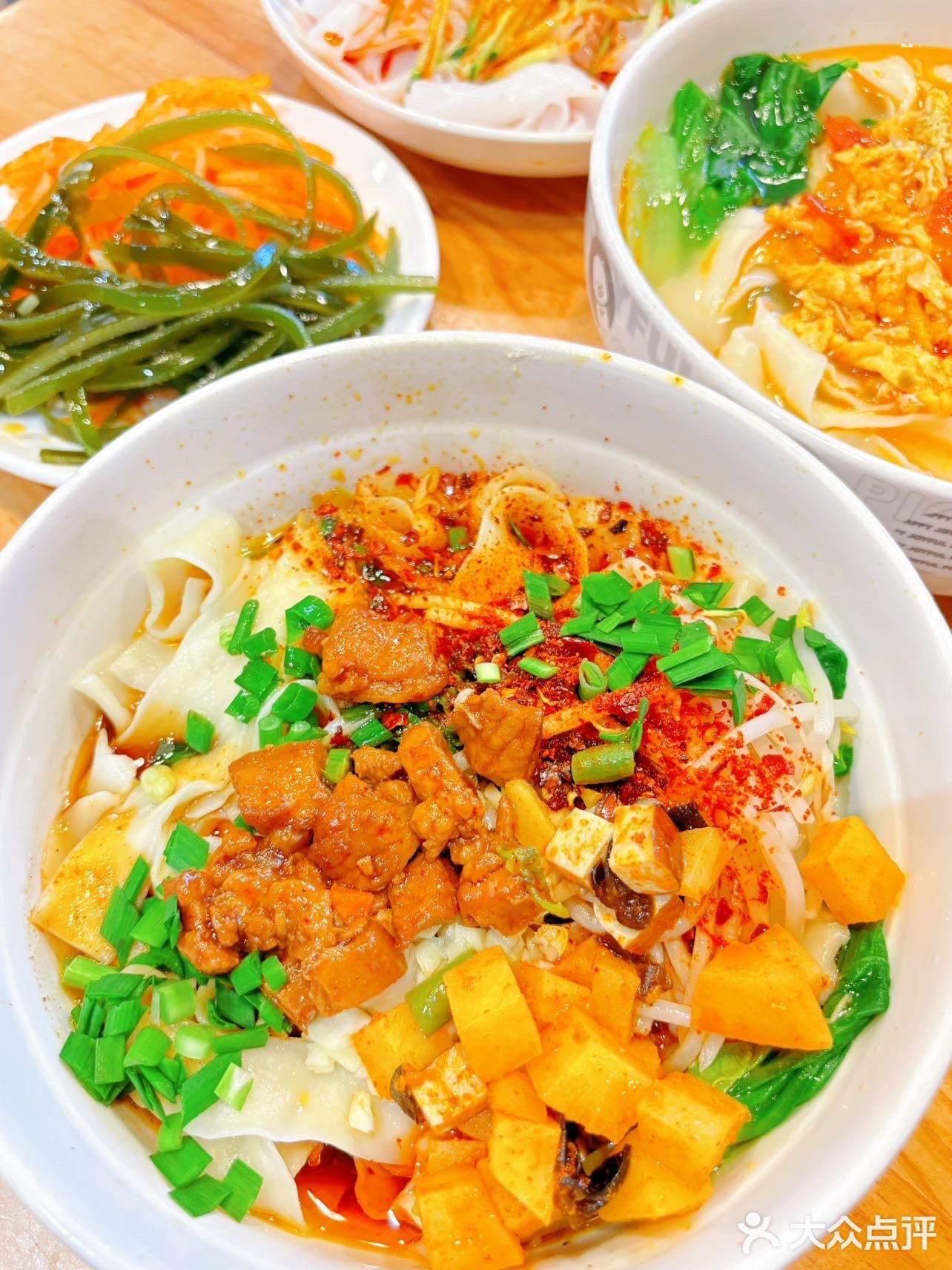 面食天堂，胡一刀带你领略正宗陕西风味小吃！