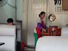 -荣记煲仔饭(高庙路店)