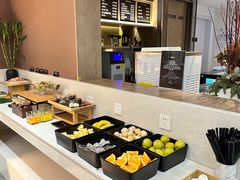 -上海虹桥中心爱琴海亚朵S酒店