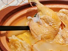 浓汤仔胶云吞鸡（只）-稻香酒家·33年老字号·港式粤菜(富邦中心店)