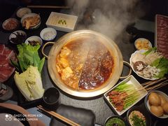 -九鼎轩脆毛肚火锅(南京东路店)