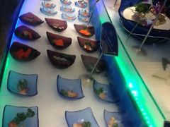 -云顶旋转自助景观餐厅