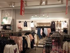 -H&M(华润万象城店)