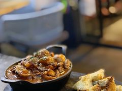 佛罗伦萨红酒炖牛杂加自制面包-Cyclus Craft Kitchen薩克思手工厨房