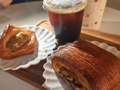 -VERIE BAKEHOUSE