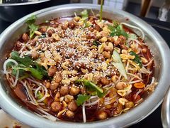 -周良天山牛杂城(天山路总店)
