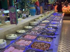 -阪尚皇·原切牛排·烤肉火锅自助(北京路店)