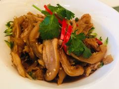 麻辣无骨凤爪-鑫巴蜀小镇 · 水煮鱼专研店(玉桥店)