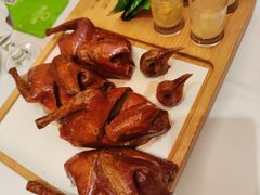 红烧乳鸽-汤城小厨•粤菜•靓汤(金宝街店)