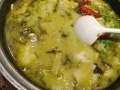 -渝是乎酸菜鱼·川渝小炒(新世界百货望京店)