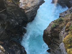 -阿萨巴斯卡瀑布观景点