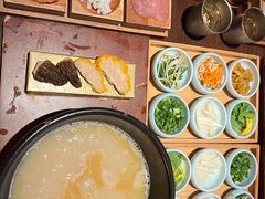 -银米·云南传统过桥米线(双廊黑金冠店)