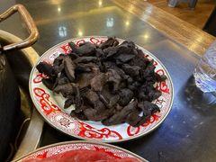 -乳仔牛牦牛汤锅 烤羊排(松潘古城店)