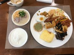 窝蛋牛肉粥-悦雅居·老广州老味道(长湖店)