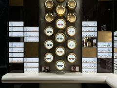 -LensCrafters亮视点·OAKLEY精选(静安嘉里中心店)