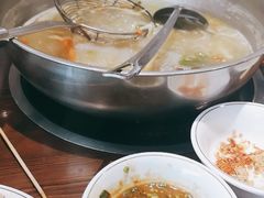 -乡土黄·鲜牛肉火锅·小龙虾(兴业街店)