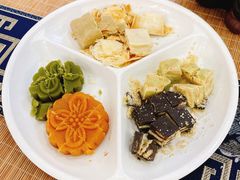 松塔-浙茶集团狮峰·西湖龙井·杭州特产(莫干山路专卖店)