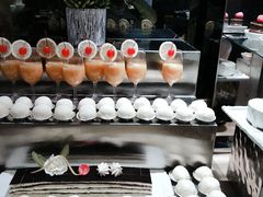 -荣誉国际酒店-云顶旋转餐厅