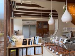 -VERIE BAKEHOUSE