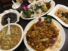 -金牌餐厅·天津菜·八珍豆腐·老爆三(瓷房子店)