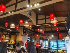 -富正毅三下锅·湘西韵味(天门山索道店)