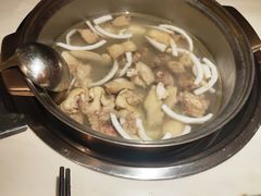 -喃喃椰·糟粕醋·椰子鸡火锅(七堡花园店)