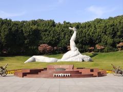 -龙华烈士纪念馆-停车场