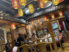 大堂-东来菜馆•手抓海鲜家常菜•海鲜锅贴(鸽子窝店)