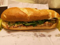 -Bánh Mì Huynh Hoa