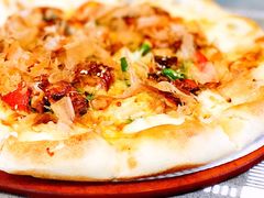 芝心鳗烤究披萨-必胜客(会展店)