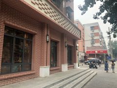 -新华书店(永安路店)