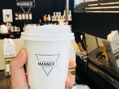 拿鐵-Manner Coffee(芮欧百货店)
