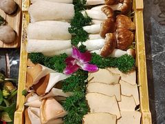 -慢丽江·云南野生菌土鸡锅(西山店)